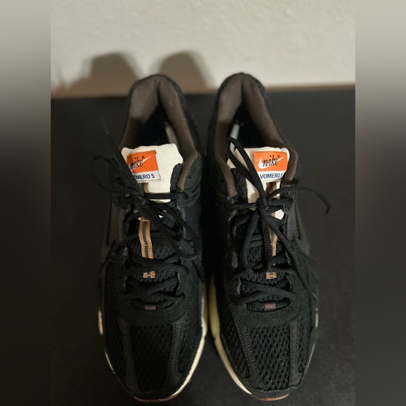 Nike Zoom Vomero 5 blk sesame Men’s 13 - Picture 6 of 9
